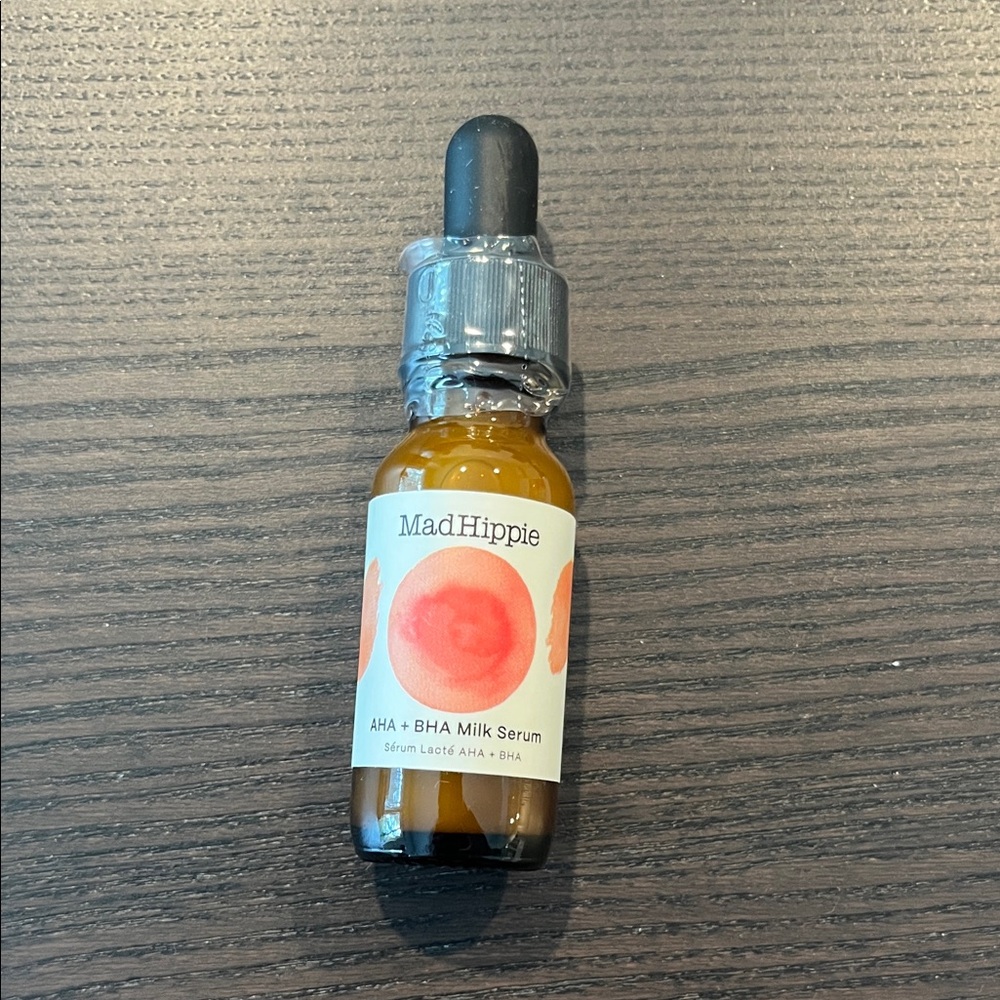 Mad Hippie AHA + BHA Milk Serum